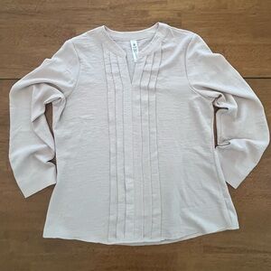 Bobeau Blush Pleated Long Sleeve Blouse